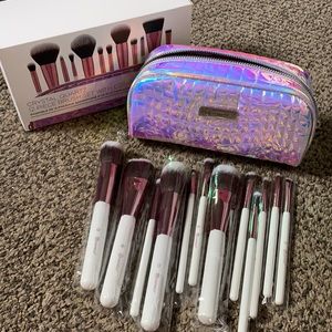 BH Cosmetics Crystal Quartz 12 piece brush set/bag